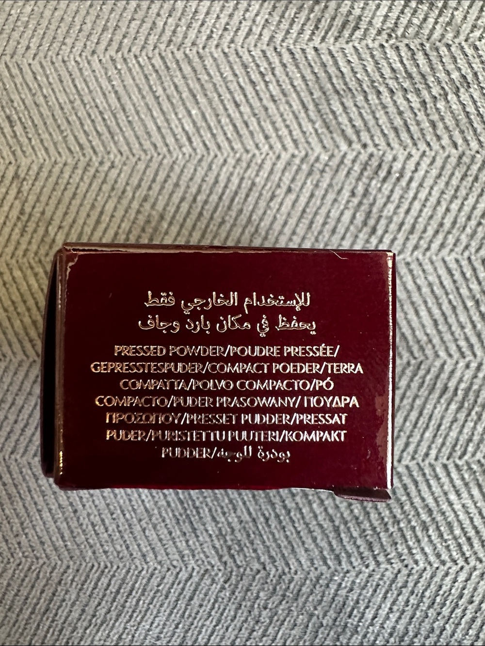 Charlotte Tilbury Flawless Finish Complexion Perfecting Micro Powder - Fair - Picture 6 of 6